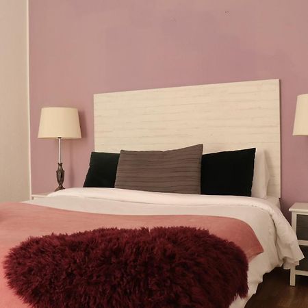 Alani Montjuic Hostel Barcelona Ngoại thất bức ảnh