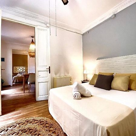 Alani Montjuic Hostel Barcelona Ngoại thất bức ảnh