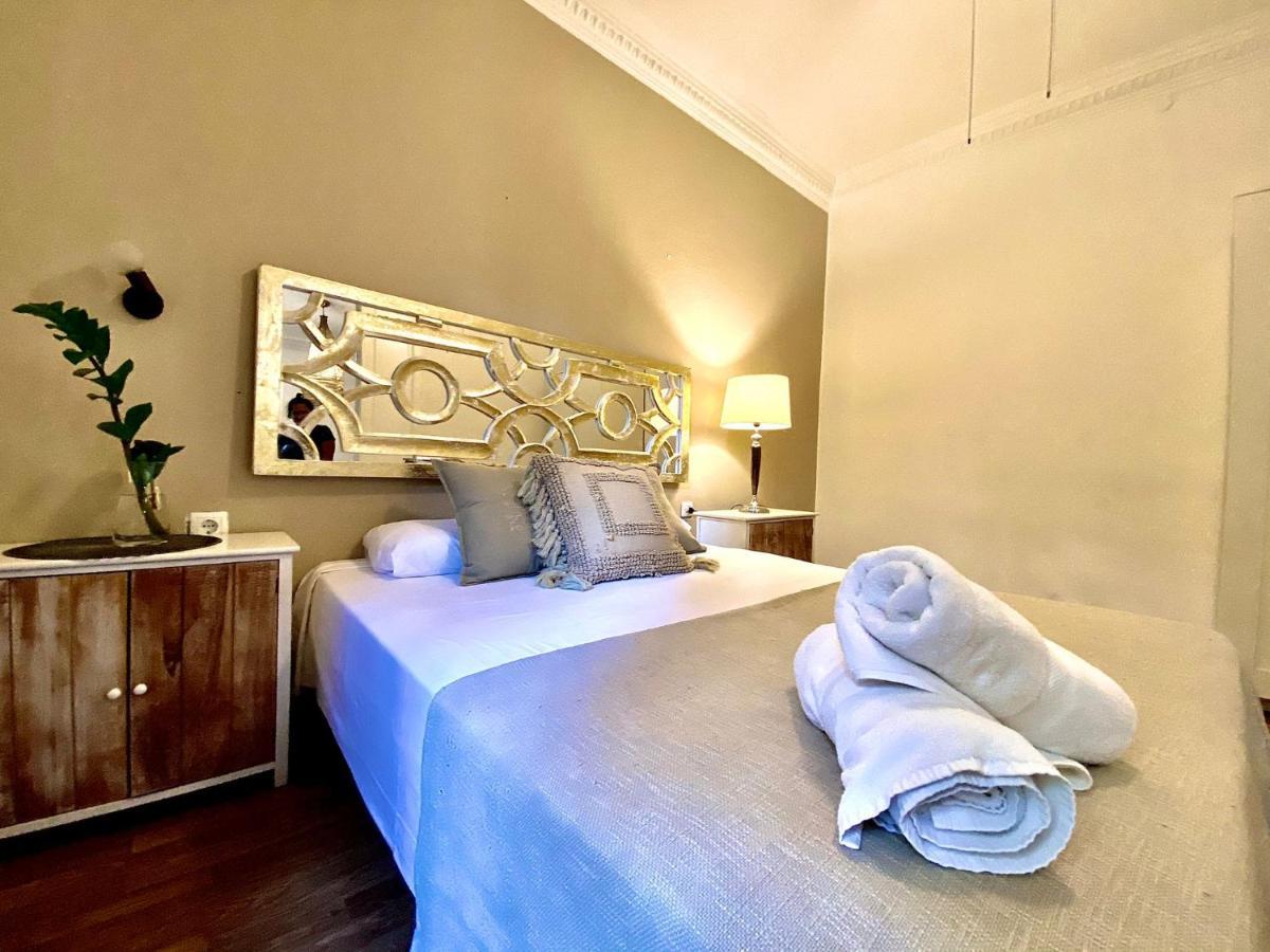 Alani Montjuic Hostel Barcelona Ngoại thất bức ảnh