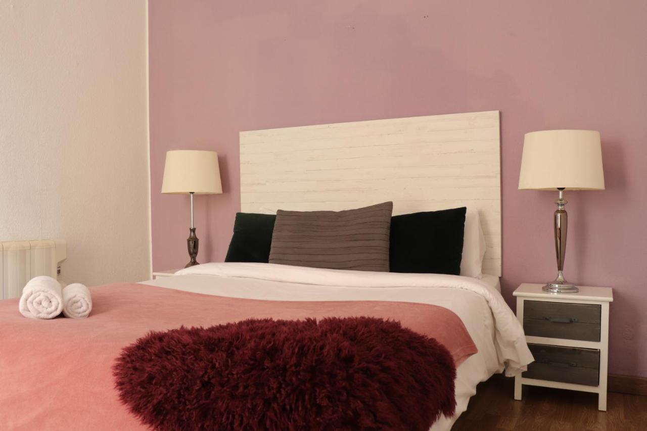 Alani Montjuic Hostel Barcelona Ngoại thất bức ảnh