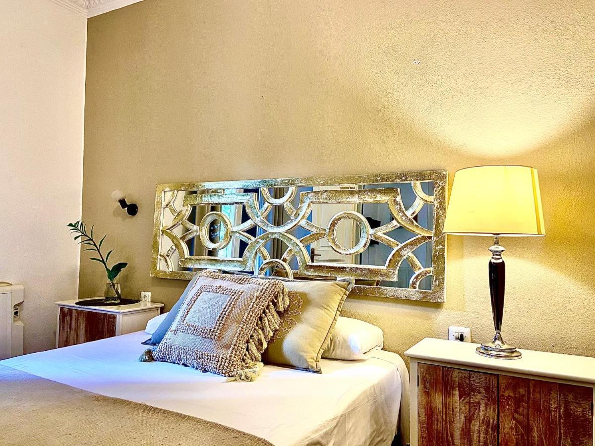Alani Montjuic Hostel Barcelona Ngoại thất bức ảnh
