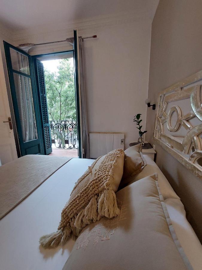 Alani Montjuic Hostel Barcelona Ngoại thất bức ảnh
